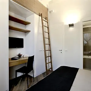 https://antiche-residenze-romane.it-romehotels.com