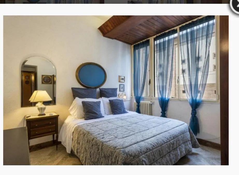 Apartment Tre Gigli Firenze Apartment, 5 Minutes From Station, Via Palazzuolo 55 Italy